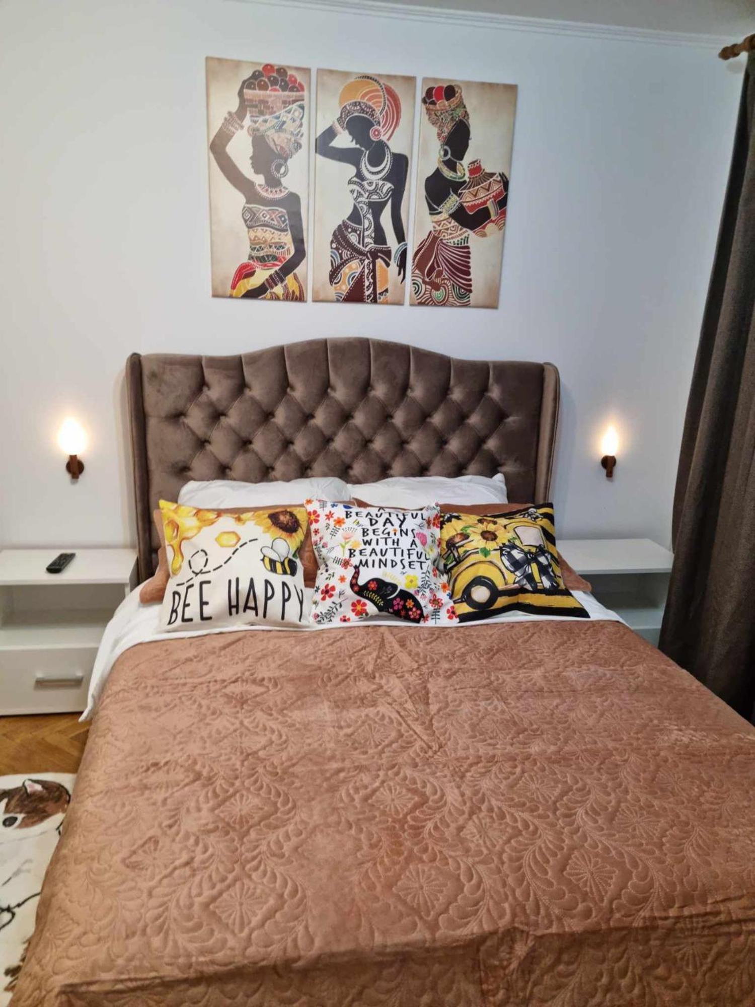 Lovely 2 Bedrooms Flat Cornelia- Central Corabia Buitenkant foto