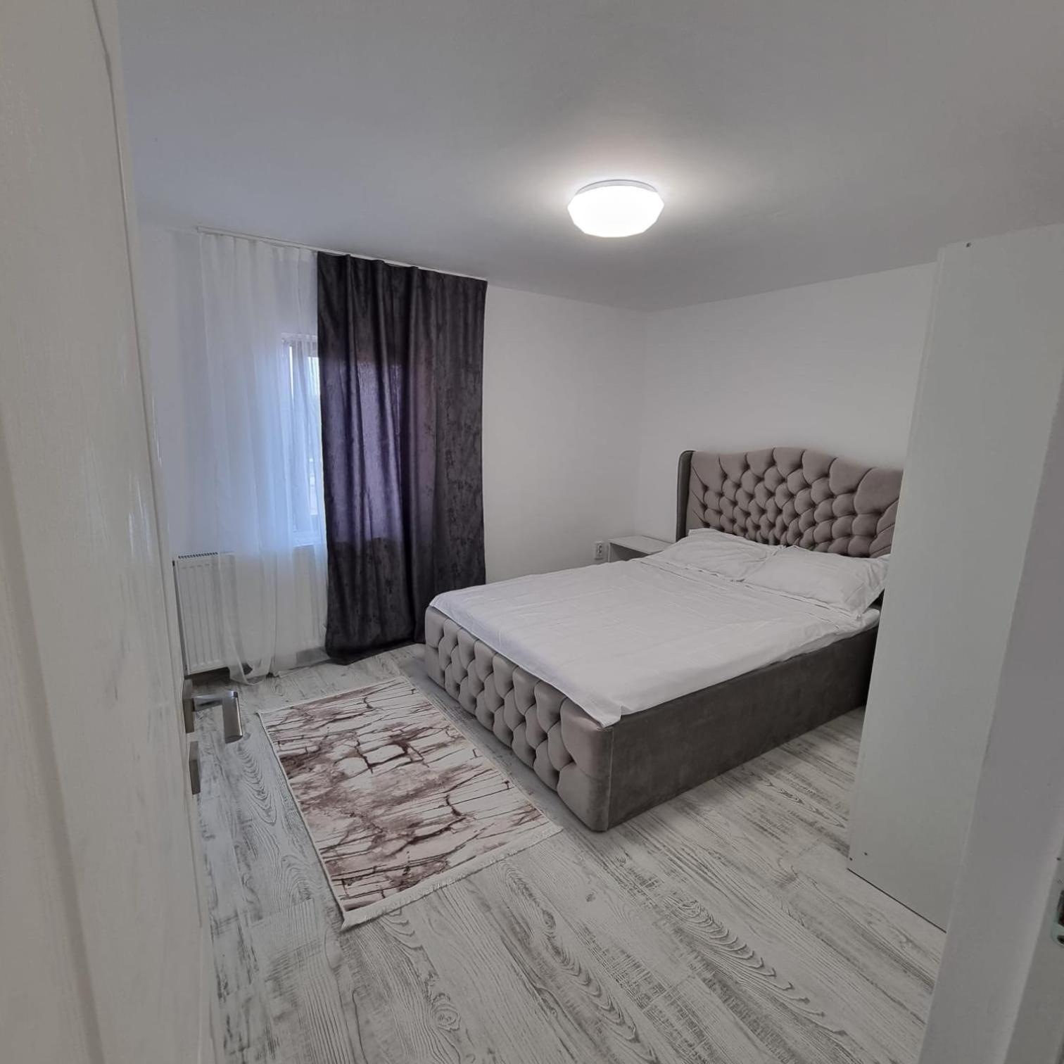 Lovely 2 Bedrooms Flat Cornelia- Central Corabia Buitenkant foto