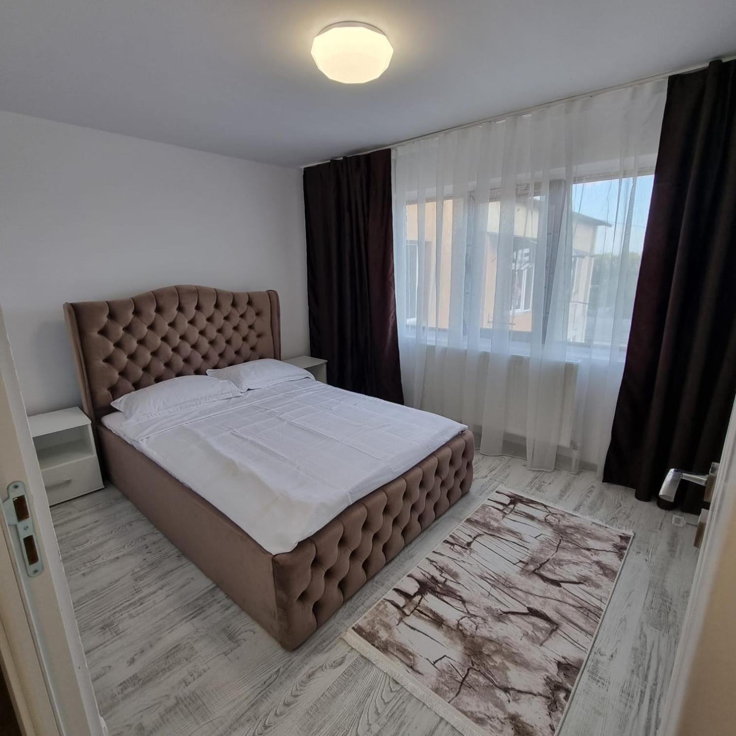 Lovely 2 Bedrooms Flat Cornelia- Central Corabia Buitenkant foto